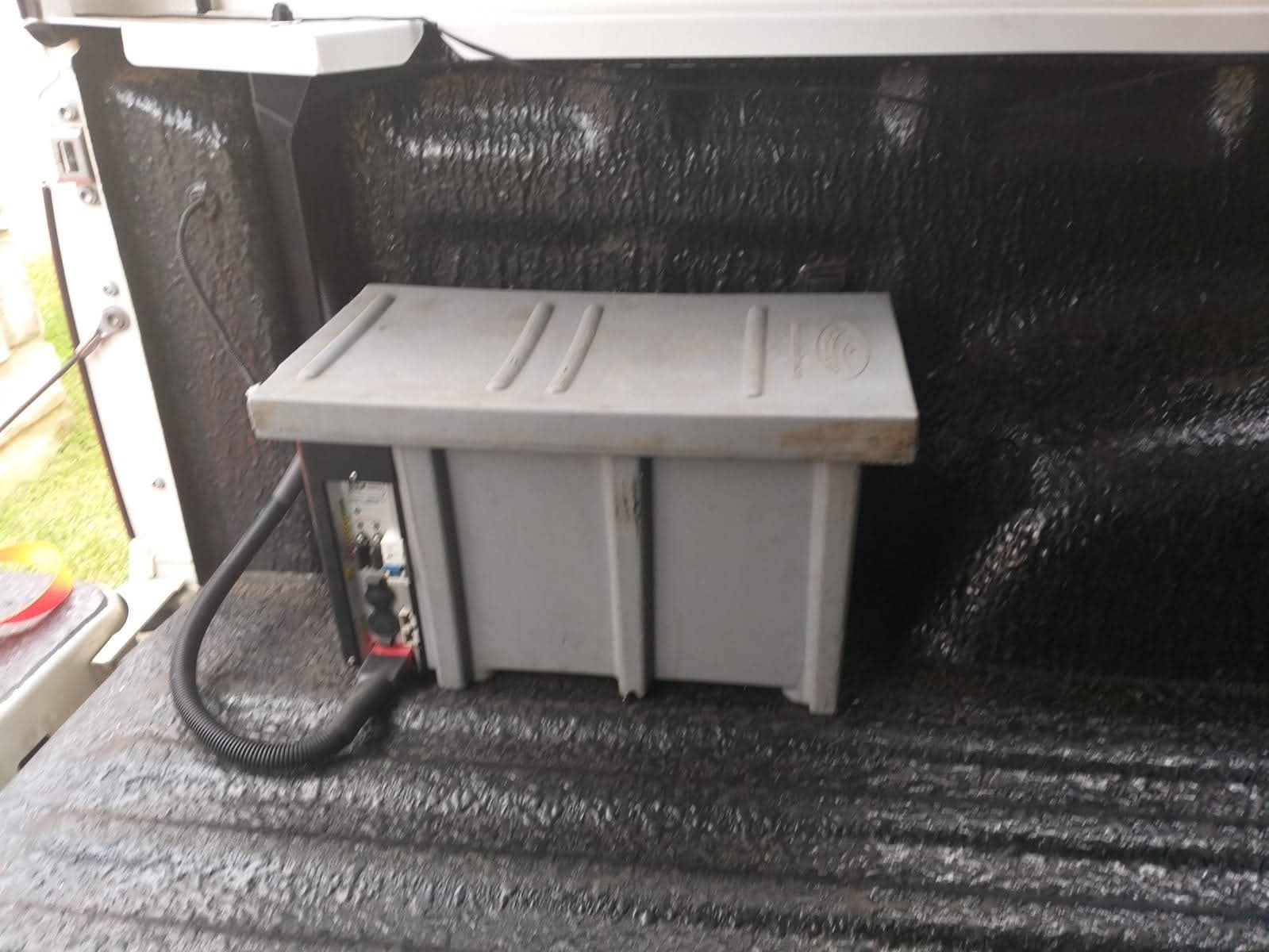 AMAROK BRAD HARRISON PLUG INSIDE BIN (1M INSIDE BIN) - Image 12