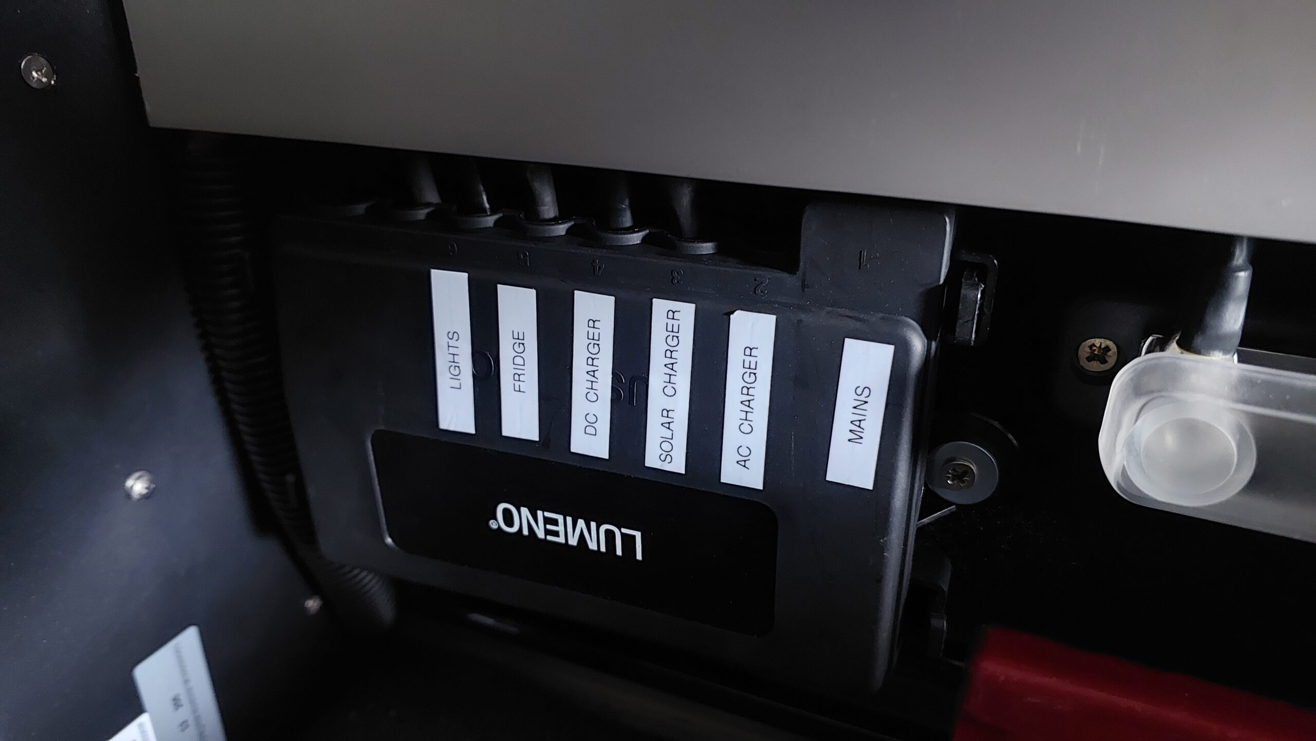 LAND CRUISER 79 Dual Battery system- VICTRON +200a lithium (2.8 & V8) - Image 18